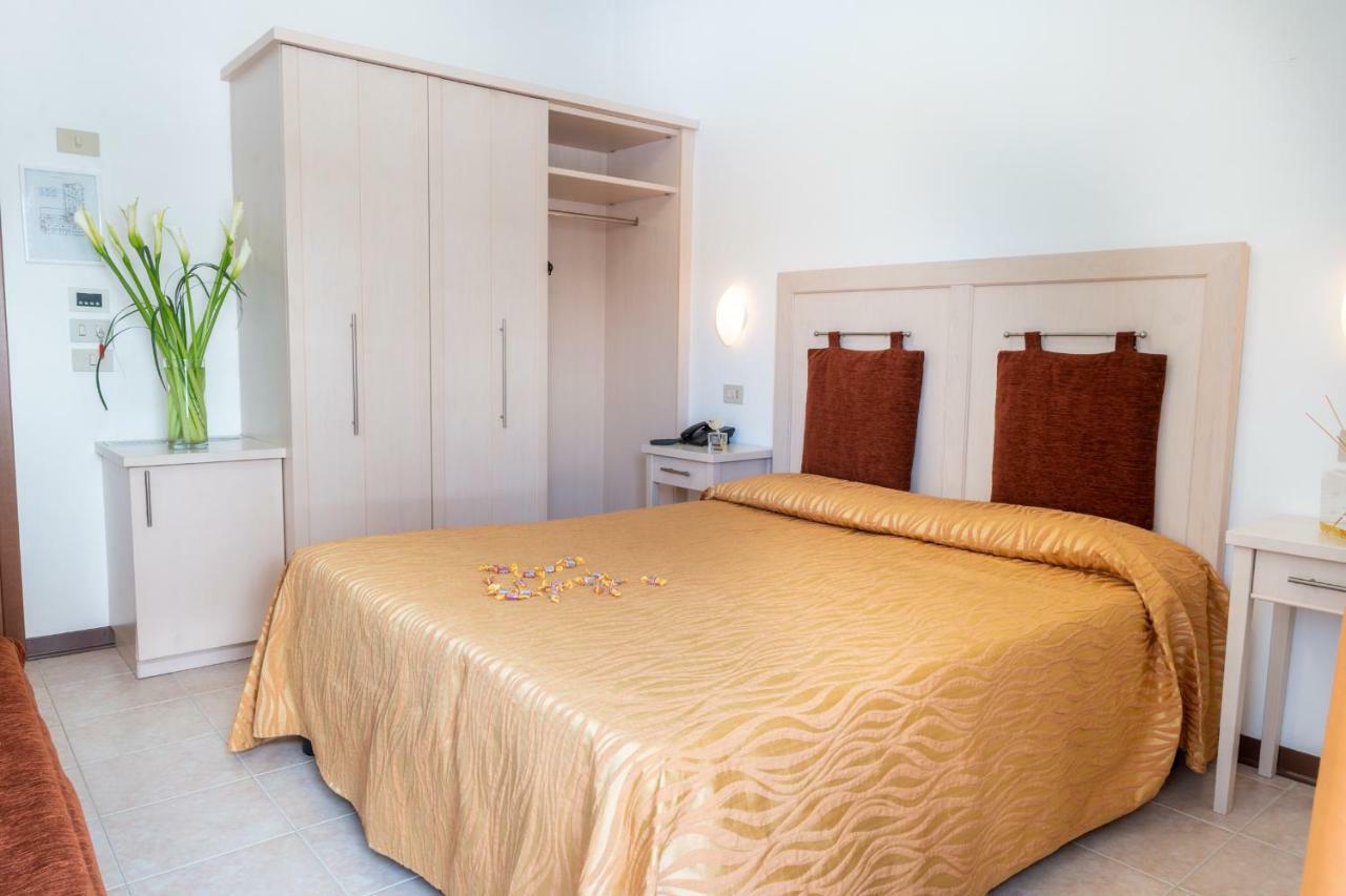 Hotel Nettuno Caorle Dış mekan fotoğraf