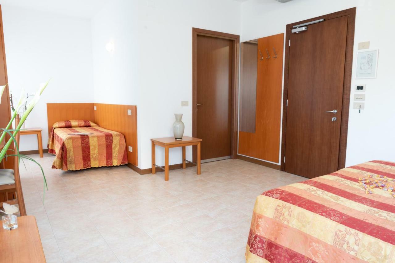 Hotel Nettuno Caorle Dış mekan fotoğraf