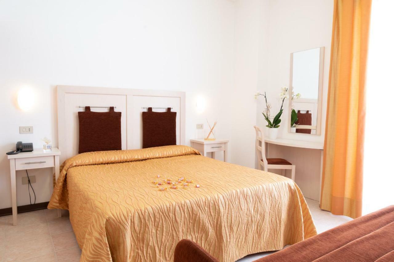 Hotel Nettuno Caorle Dış mekan fotoğraf